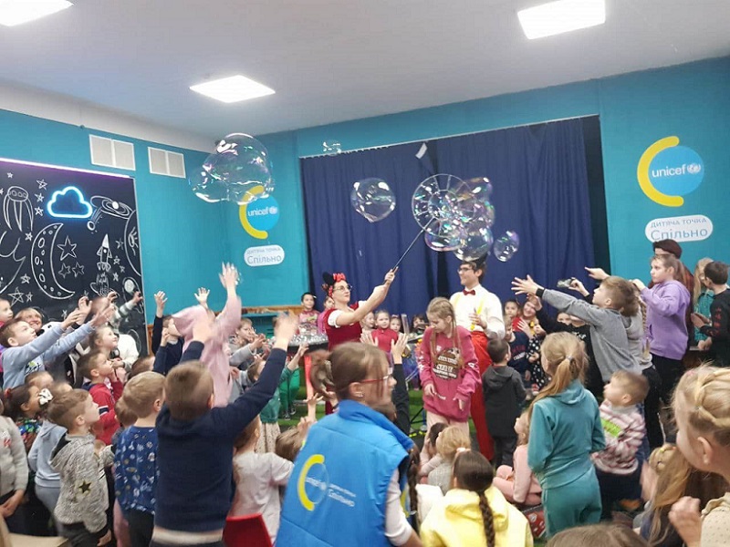 Charity performance 15